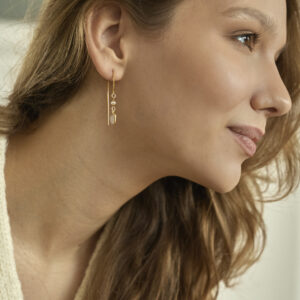 Wiszące kolczyki z chalcedonem i perłą