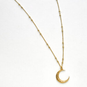 Łańcuszek z księżycem