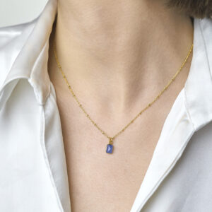 Łańcuszek z niebieskim chalcedonem