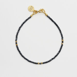 Bransoletka z granatowym spinelem