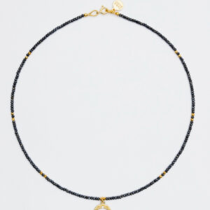 Naszyjnik z granatowym spinelem i księżycem