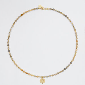 Naszyjnik z kamieniem księżycowym i ażurową rozetą