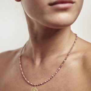 Naszyjnik z różowym turmalinem rodochrozytem i rozetą