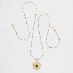 Łańcuszek z rozetą i dumortierytem