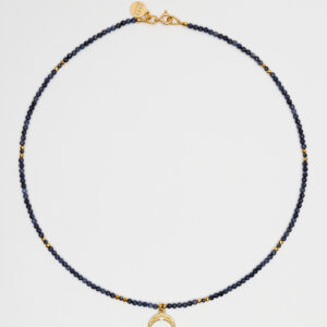 Naszyjnik z szafirem i księżycem